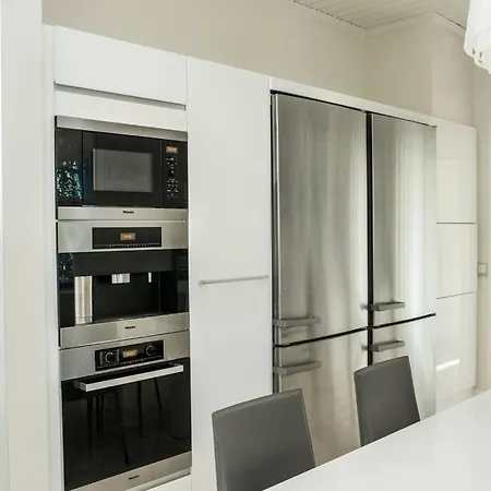 White House Villa Karleby