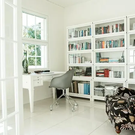 White House * Karleby